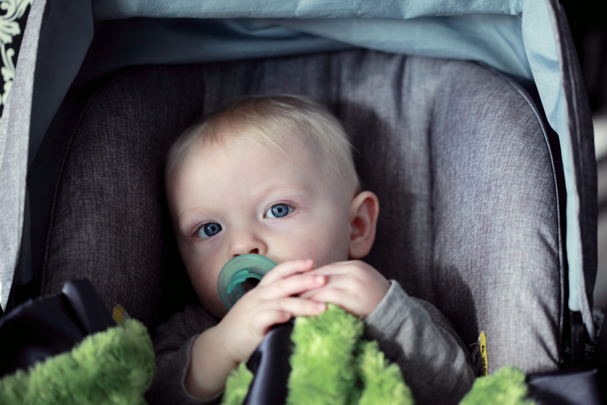 alexander grey k03ih6IqkDY unsplash scaled - Ultimate Guide: Online Baby Carriers